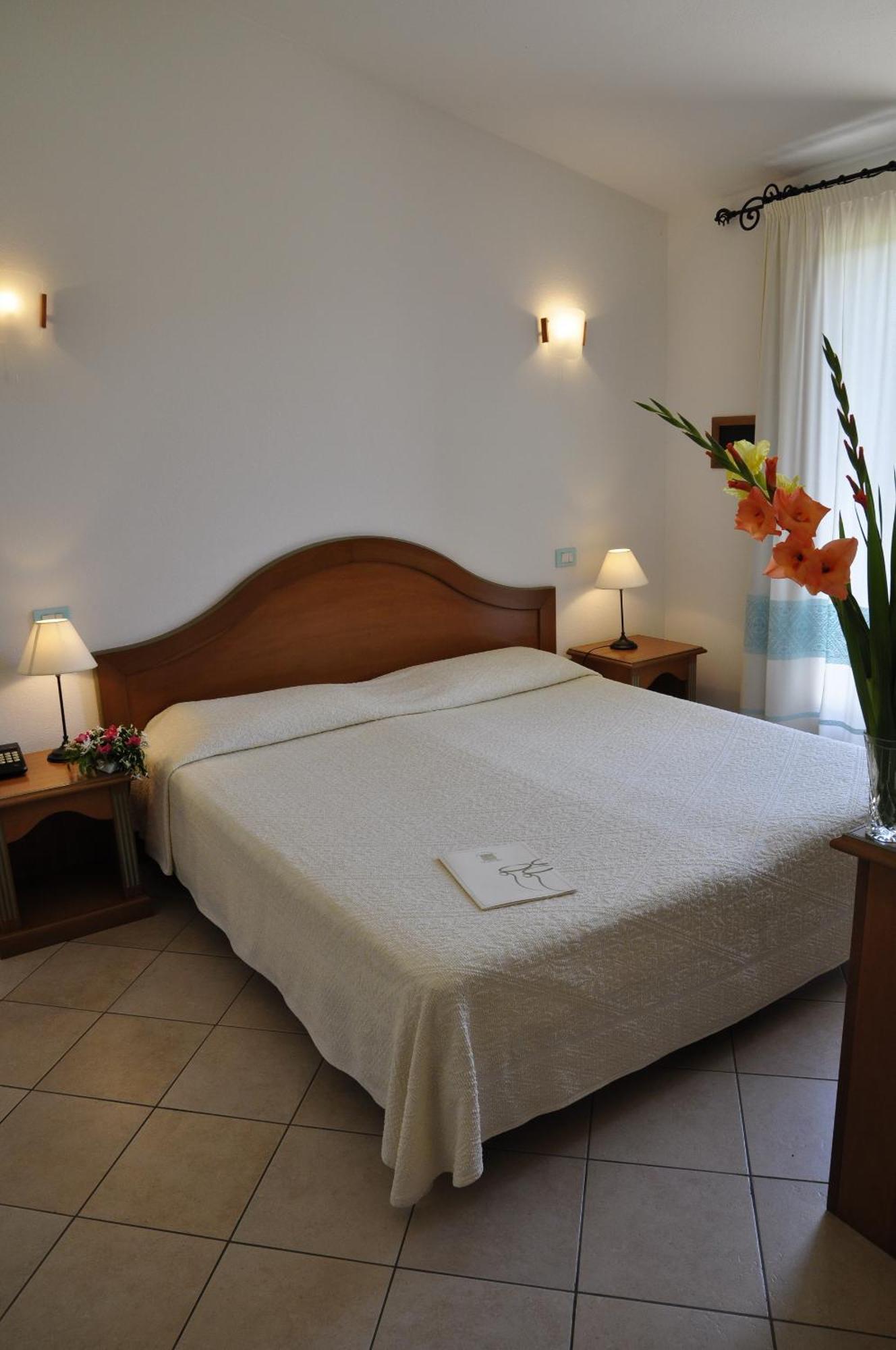 Le Anfore Hotel Villasimius Eksteriør billede