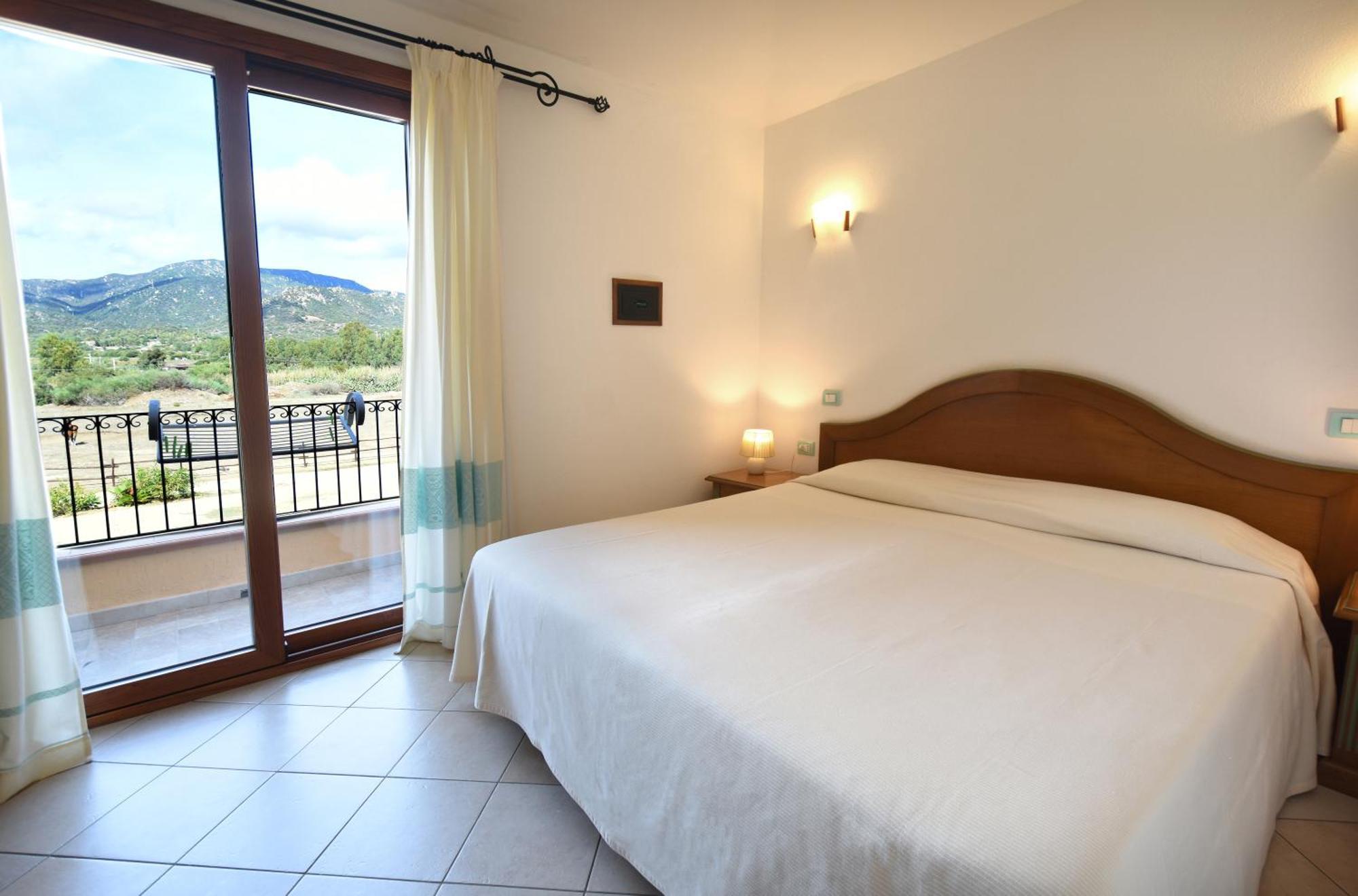 Le Anfore Hotel Villasimius Eksteriør billede