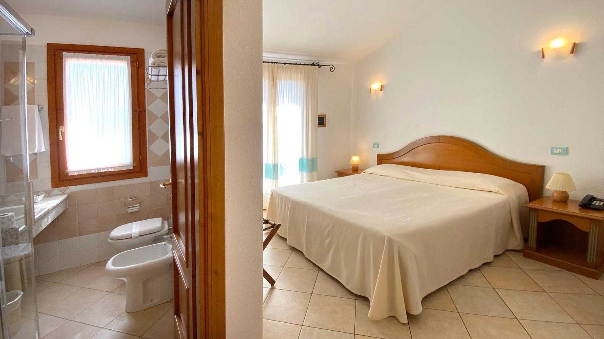 Le Anfore Hotel Villasimius Eksteriør billede