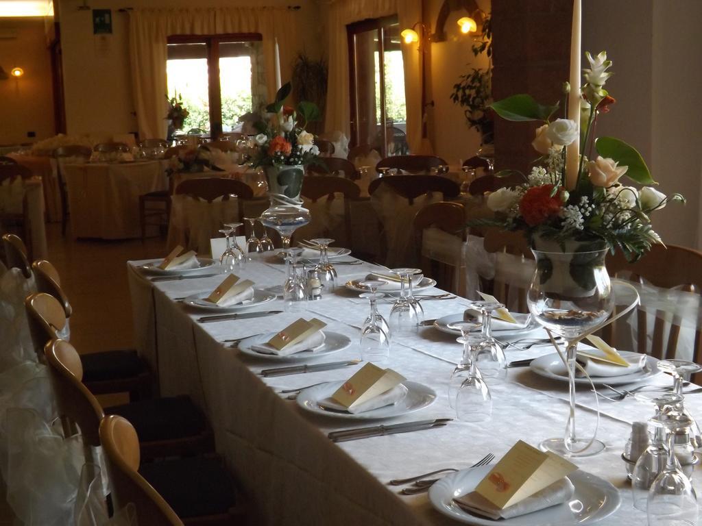 Le Anfore Hotel Villasimius Eksteriør billede